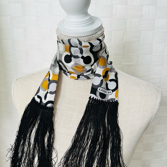 Coach Signature Scarf Multifunctional - Picture 8 of 12